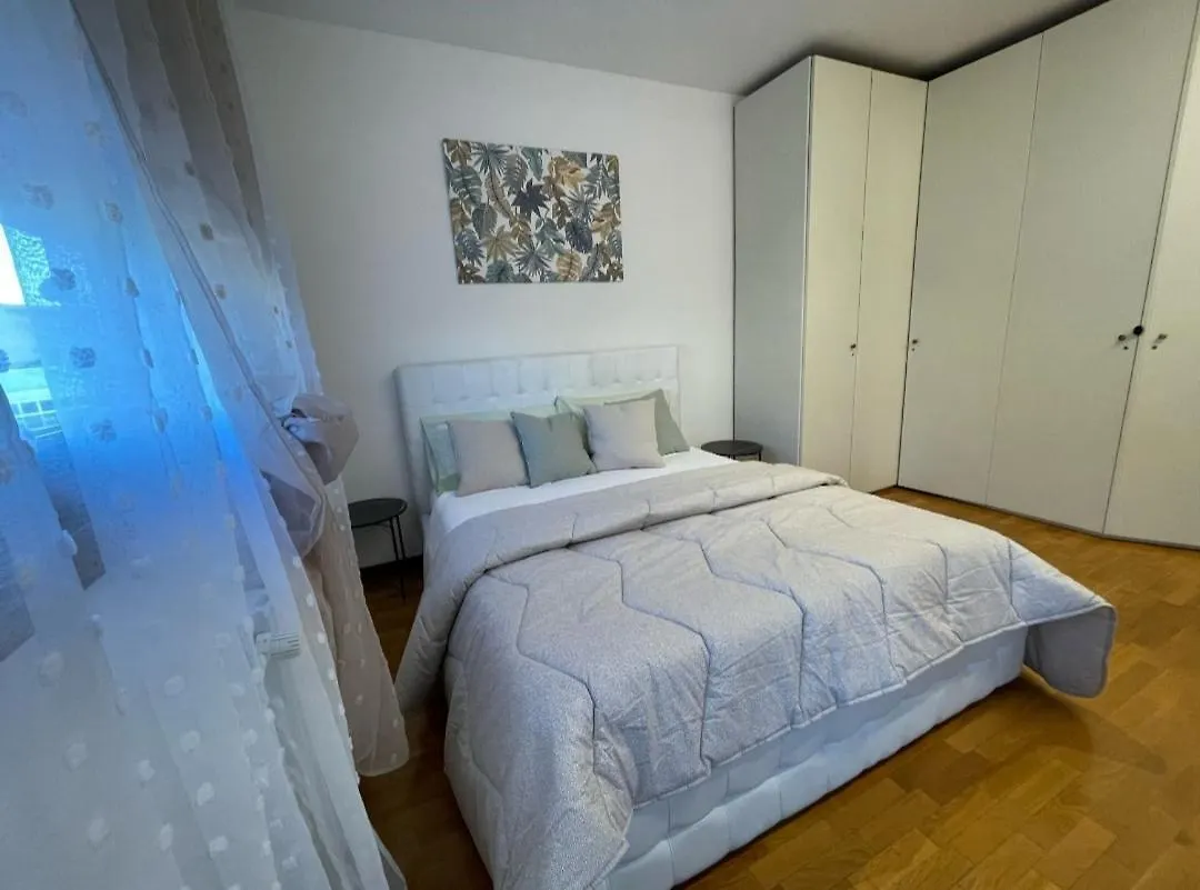 شقة Unicumhouse I - Stazione Porta Nuova Fiera فيرونا 0*,  إيطاليا